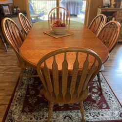 Solid Oak Dining Table Set with 6 Chairs and Leaf - Real Wood - Excellent Condition -