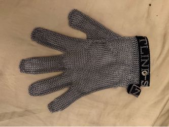 Metal mesh gloves