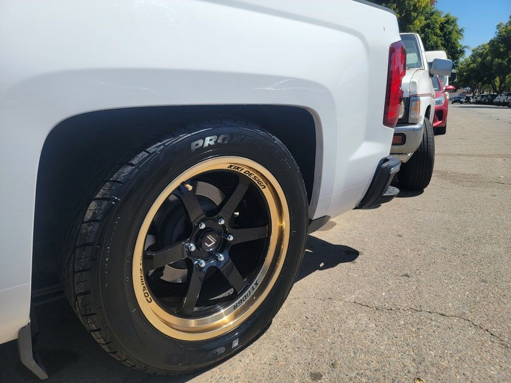 Trade Only 20 Cosmis And Toyo Tires 295 45 R20 New , Rims Used Trade For Cosmis 22 OR Welds 22 I Can Add Cash In Top 6x139.7 6x5.5