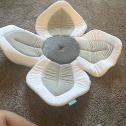 Flower Bath Cushion  