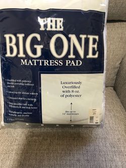 Twin size mattress pad