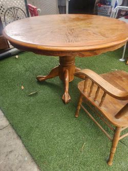 Round Table