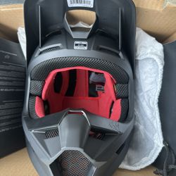 Fox V1 Youth Large Helmet