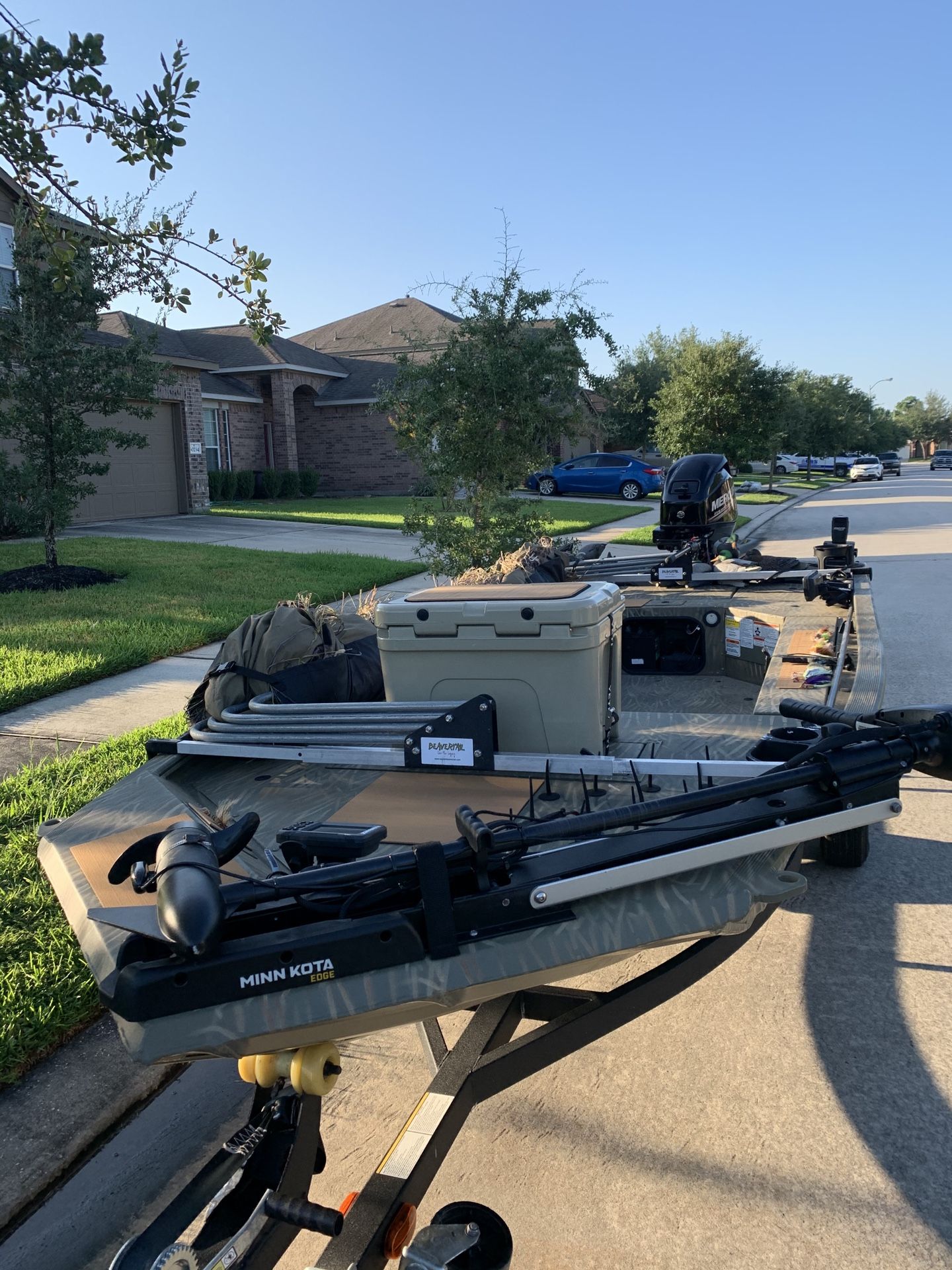 2019 Tracker Sportsman MVX duck boat / skiff with 25hp mercury electric tilt/trim and start plus a lot of accessories.