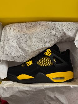Jordan Retro 4 Thunder Size 10