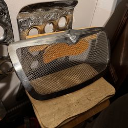 05-10 Chrysler 300 300c SRT8 Strut Triple Chrome Plated Grill