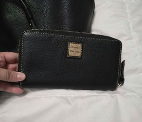 Dooney & Burke Women's Wallet (PRICE NEGOTIABLE)