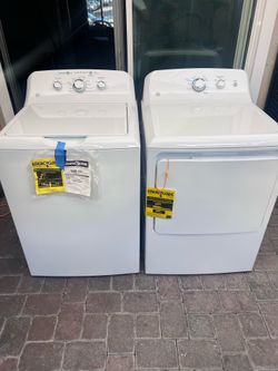 Washer and Gas dryer Like New