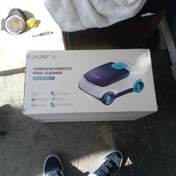 Aiper Scuba L1 Cordless Robotic Pool Cleaner 