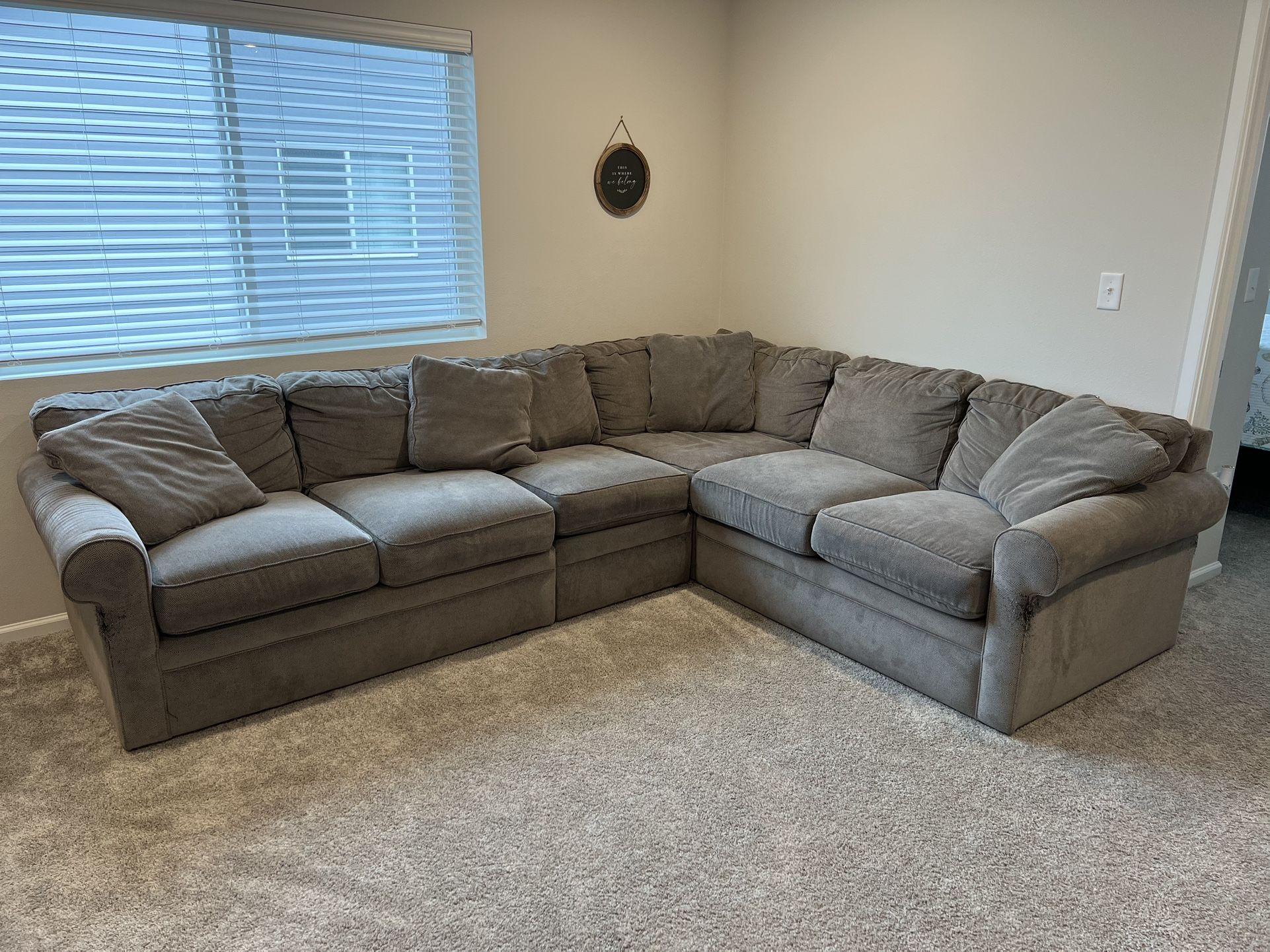 4-piece La-Z-Boy Sectional
