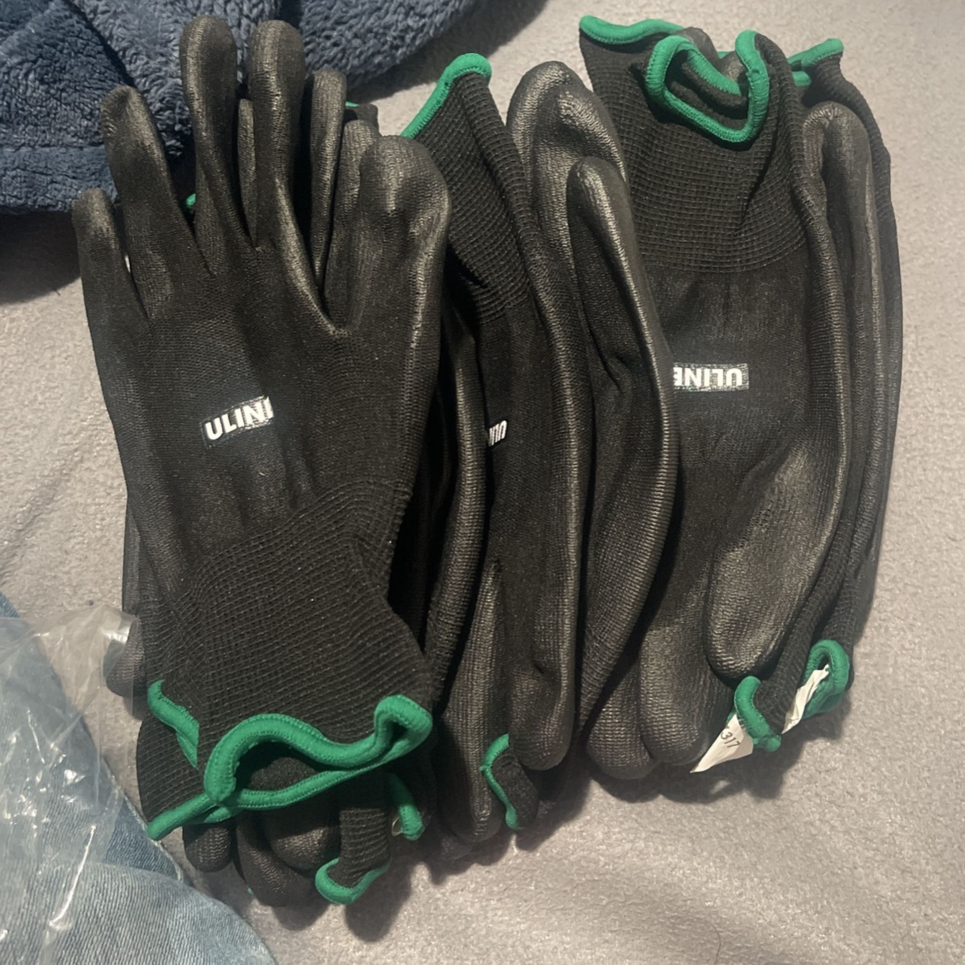 New ULINE M Gloves