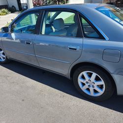 2003 Toyota Avalon- Clean Title And Carfax