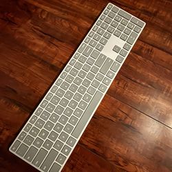 Microsoft Bluetooth Wireless Keyboard