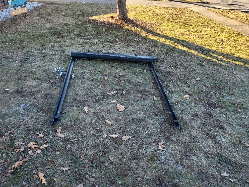 Ford F150 Bed Cover Part