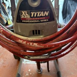XL335 Titan Paint Spray