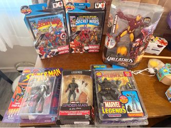 Marvel figure lot