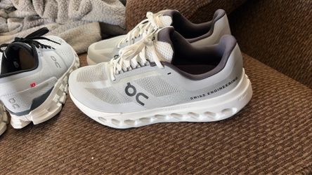 Zapatos  cloudtec  nuevos originales size 10