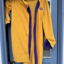 Lakers robe