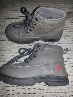 Like new ROCAWEAR kids boots size 1 great price