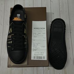 BURBERRY • SHOES