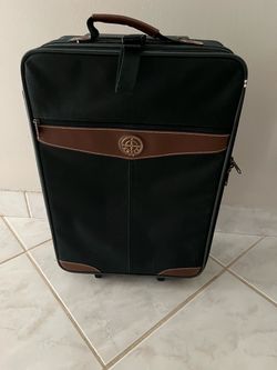 Rolling upright suitcase