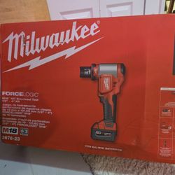 MILWAUKEE KNOCKOUT TOOL M18 10T 