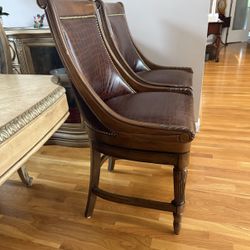 FOR SALE — Luxury Leather Dining Chairs (Set of 4) Location: Rhode Island / MA buyers welcome