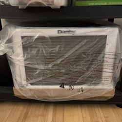 unboxed Danby air conditioner, never used
