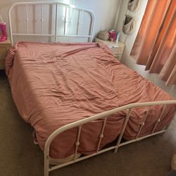 Full White metal bed frame