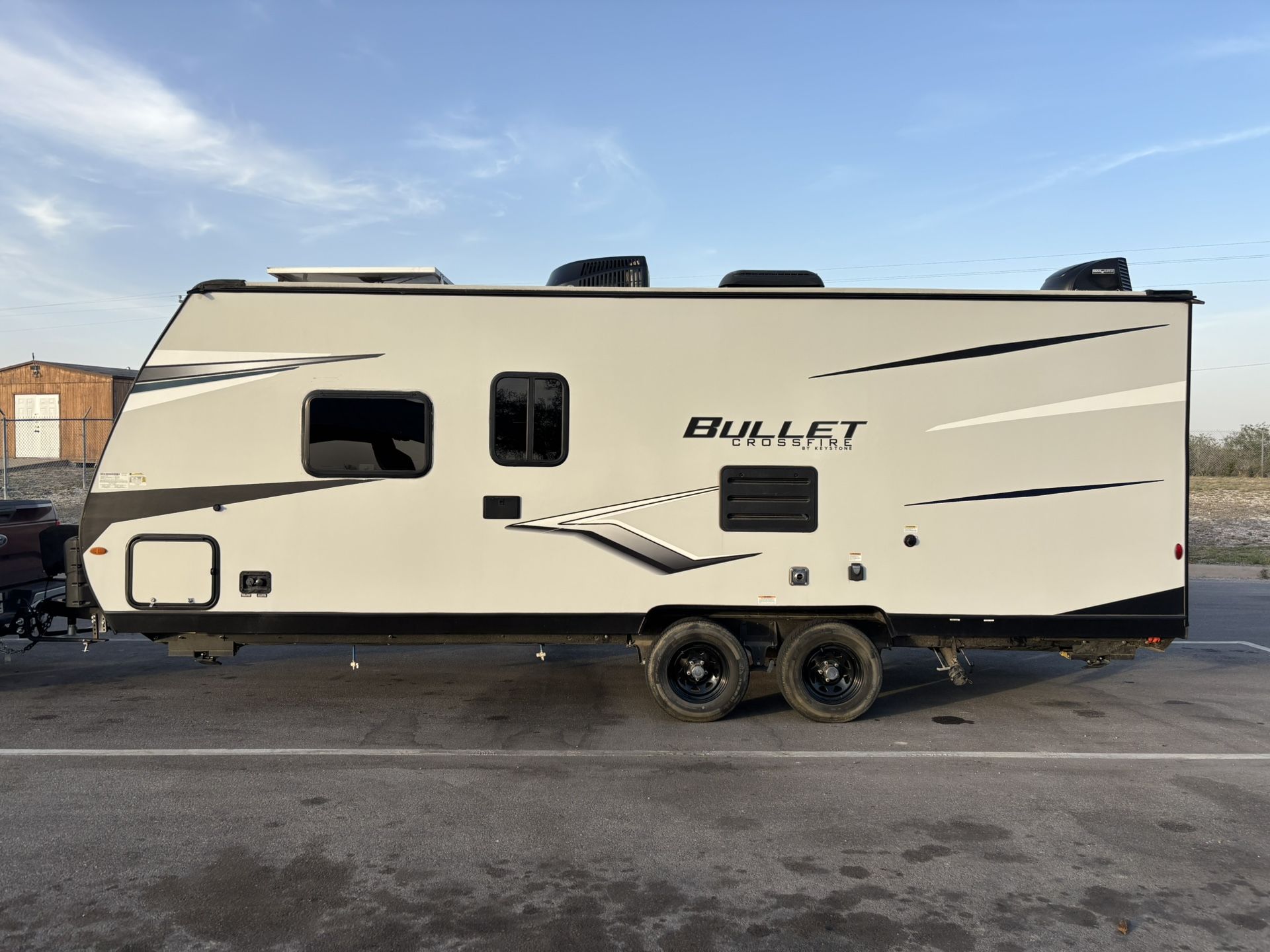 2023 Keystone Bullet Crossfire 2200BH