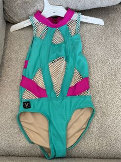 Blue And Pink Netted Leo