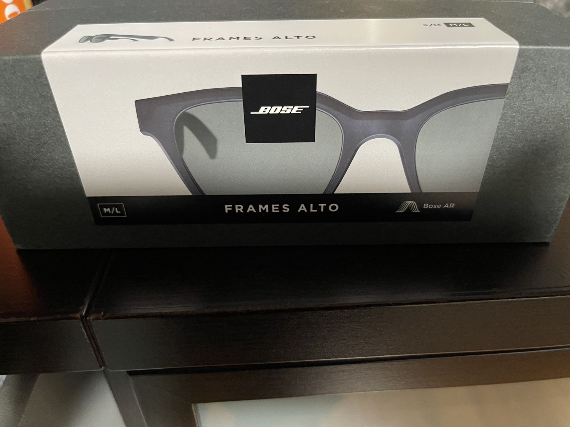 Bose Glasses W/built In Speaker