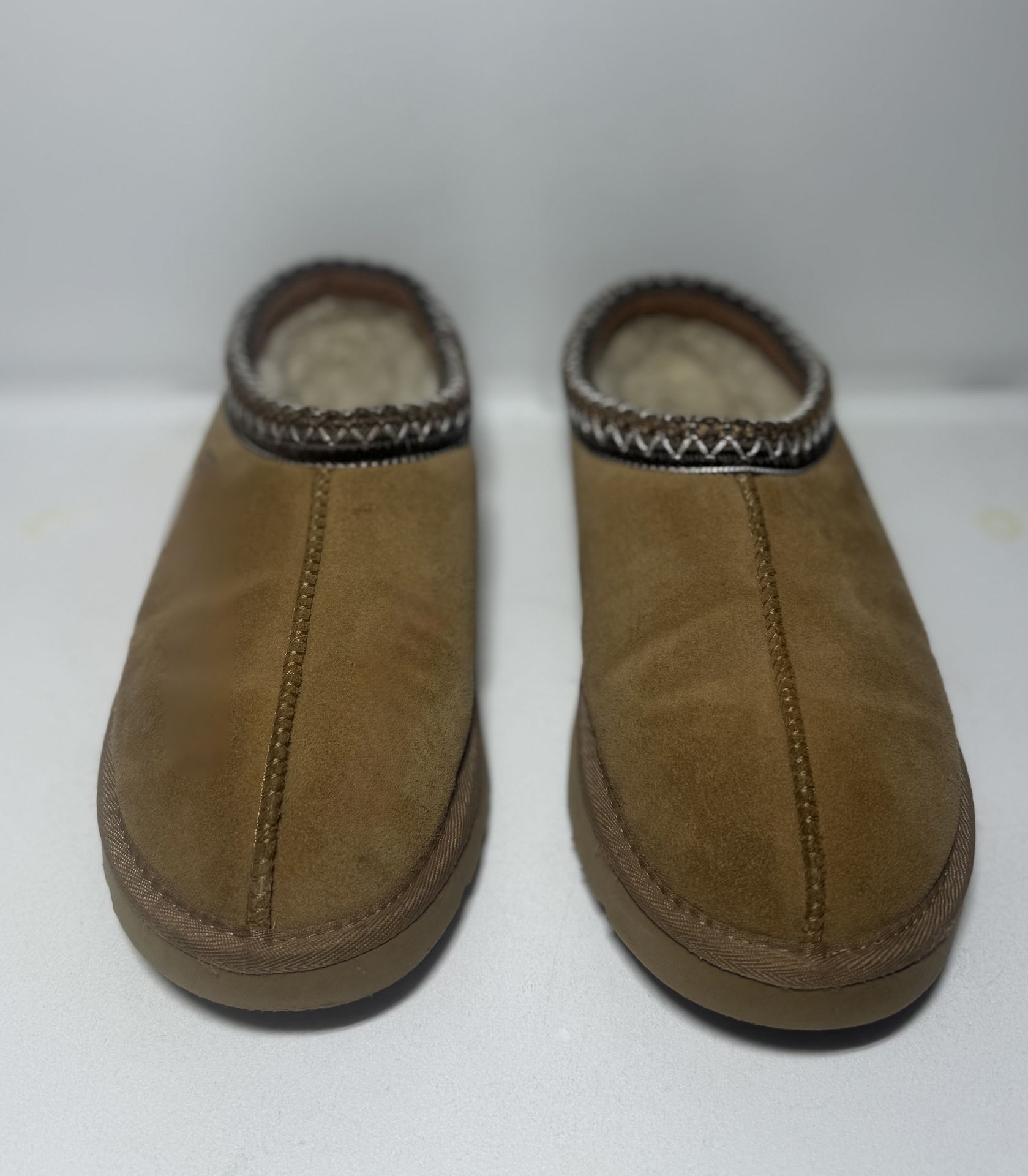 Ugg Tasman size 9
