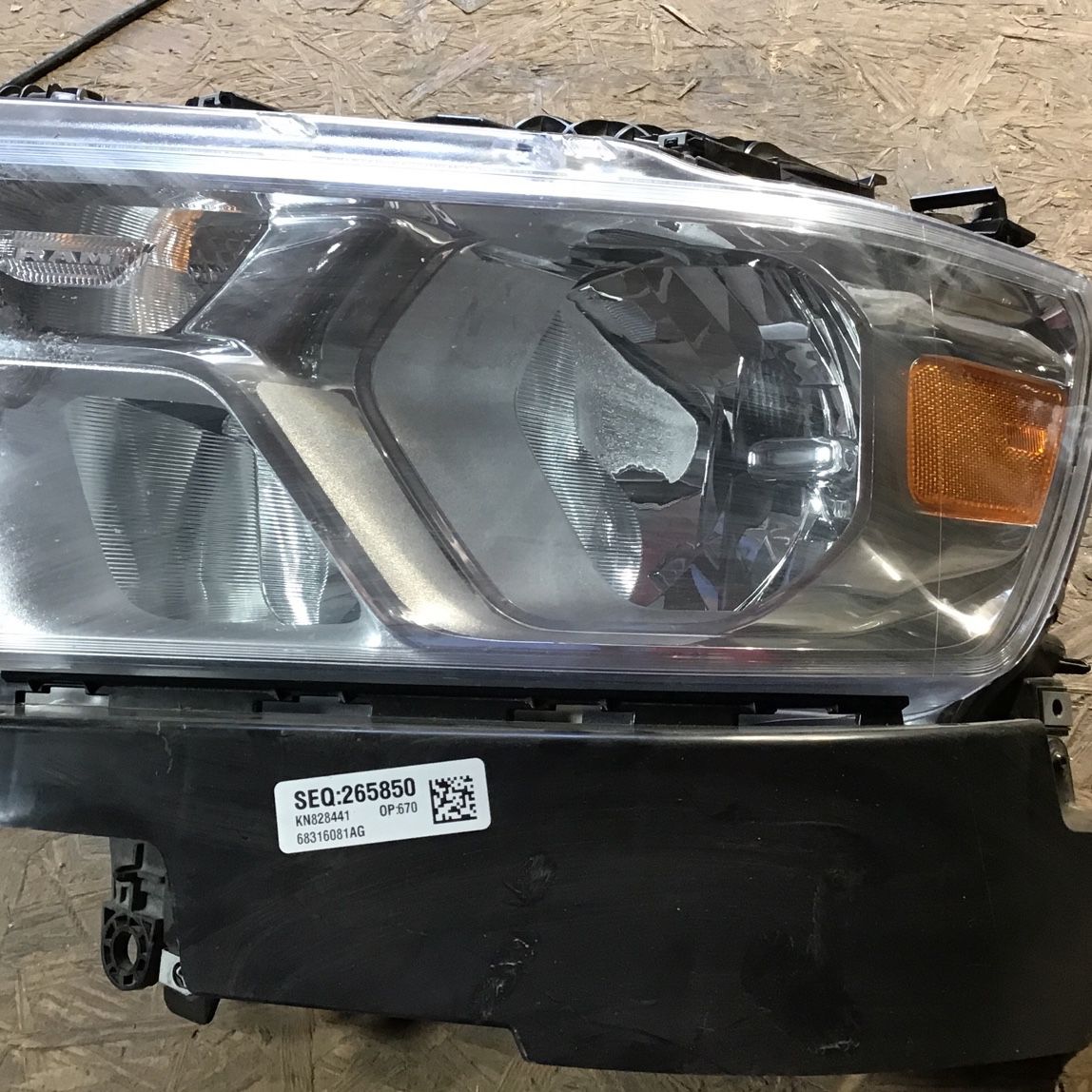 2019 Dodge Ram 1500 Lh Headlight OEM