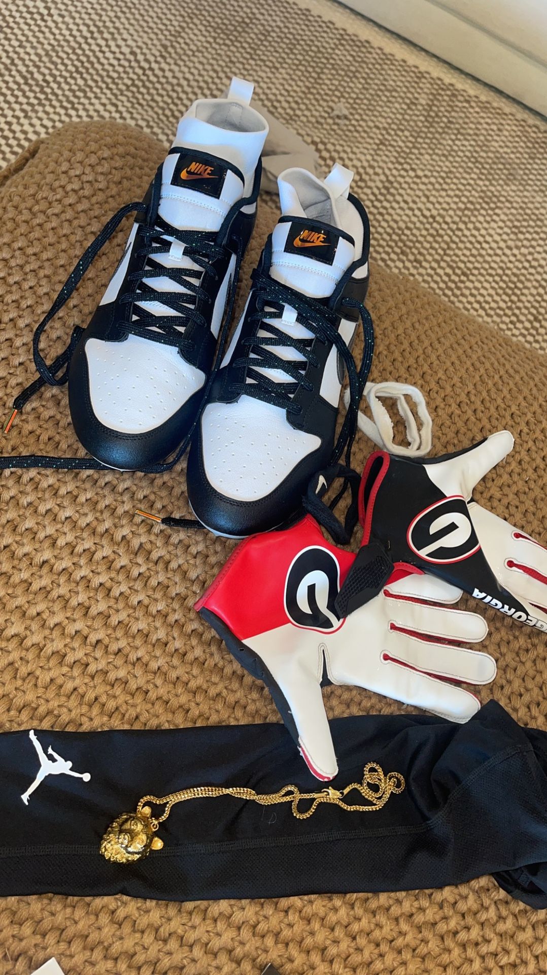 Georgia Football Gloves For Sale