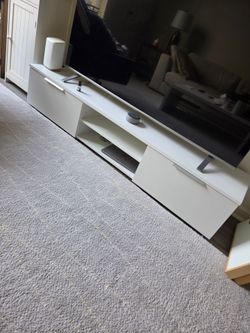 Gorgeous gloss white media console