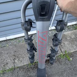 Yakima 4-bike Rack. 