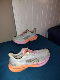 HOKA Mach 6 women running shoes Size 9B