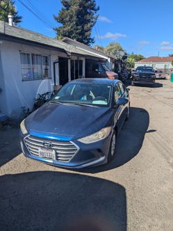 Hyundai Elantra Blue Sedan2017