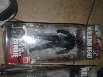 Walking dead figure in package