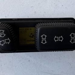 BMW 530i OEM front right passenger's seat power adjustment switch Part Number: (contact info removed)8934