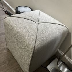 Light grey attoman 