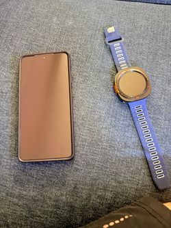 Samsung Ultra 26 512 gb or watch