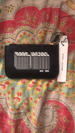 New Marc Jacobs Keychain Wallet