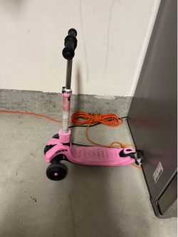 Pink scootee