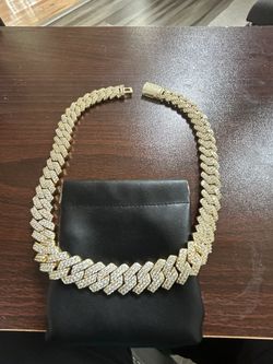 (New) 18” Gold Choker