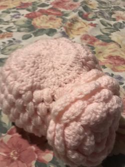 NEW BORN CROCHET HAT HOMEMADE