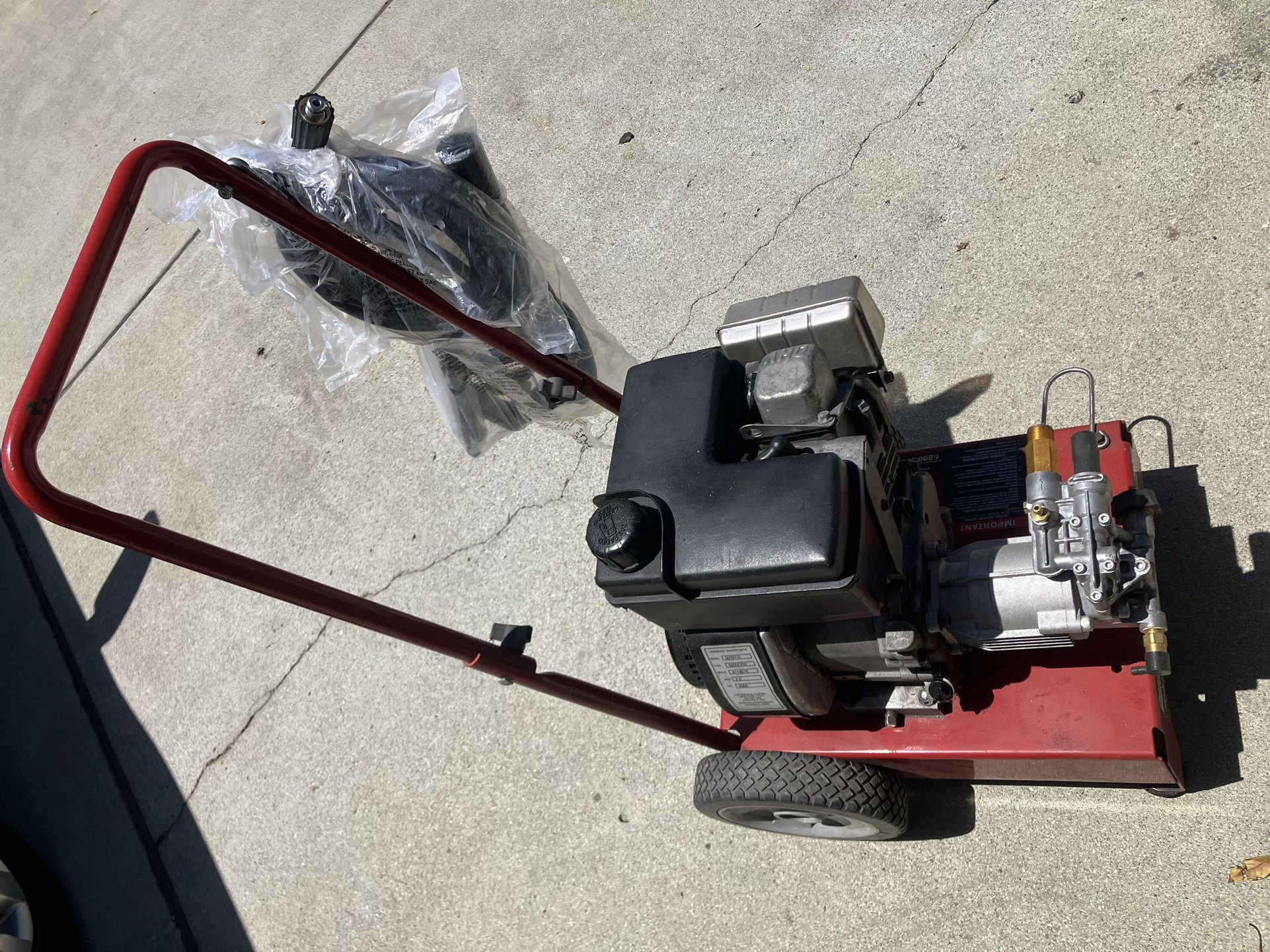 Generac Pressure Washer 2000psi With Brggs And Stratton Engine 