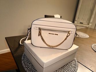 👜 Michael Kors Crossbody Bag
