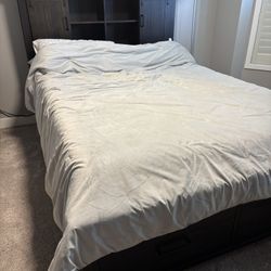 Queen Bed w/ Gel Hybrid Mattress